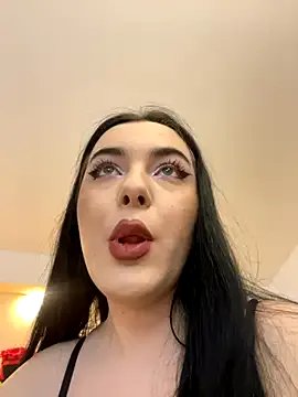 KeiraDark on StripChat