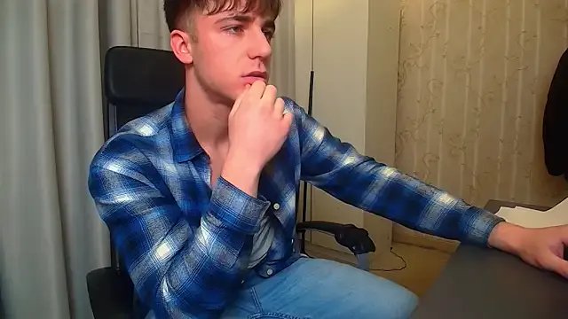 KellenWest on StripChat