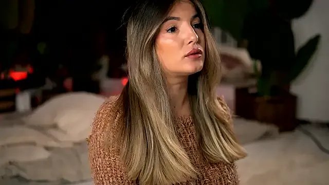 KellyMathews on StripChat