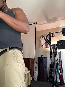 KeYBuMp323 on StripChat