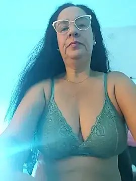 KiaraFoster on StripChat