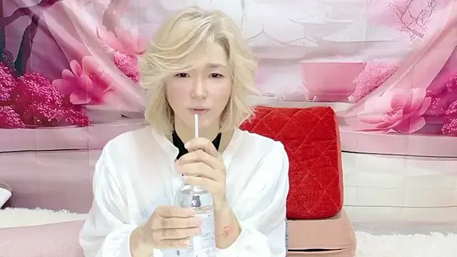 kimagure-fu- on StripChat