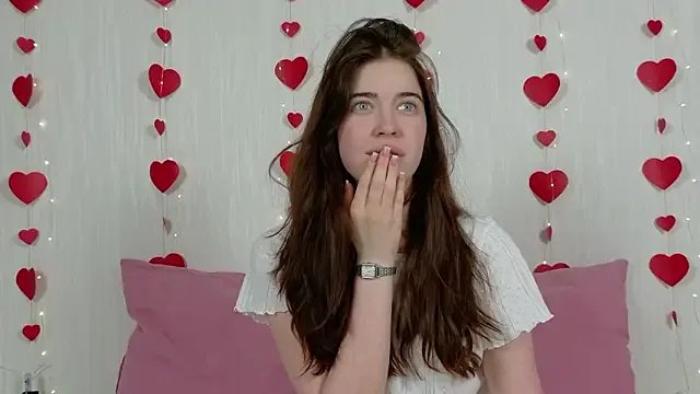 Kimberlybondd — touch my breasts