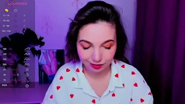 KindHazelHere_ on StripChat