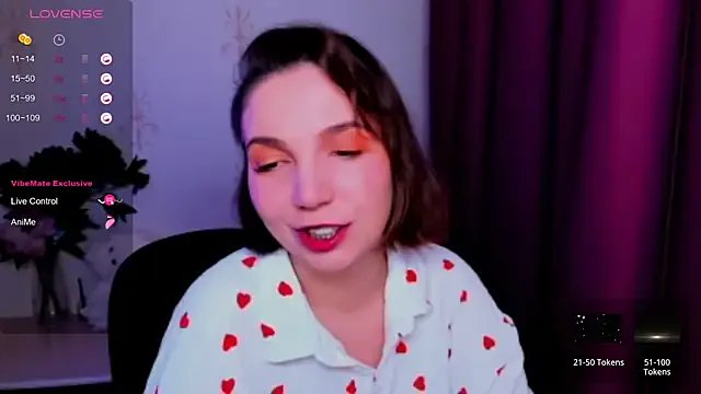 KindHazelHere_ on StripChat