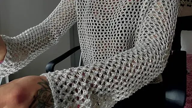 Kira_Key on StripChat