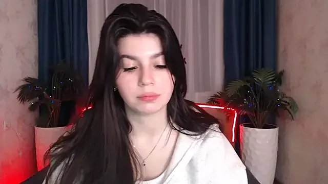 KisaModel on StripChat