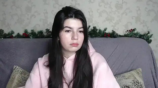 KisaModel on StripChat