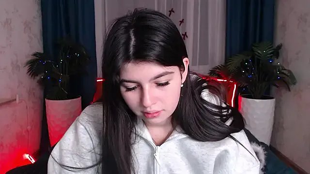 KisaModel on StripChat