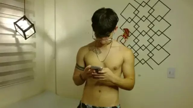 Kisan_Smith on StripChat