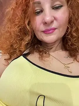 kisulya — cum in public