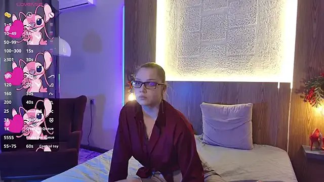 Kortney_Fox on StripChat