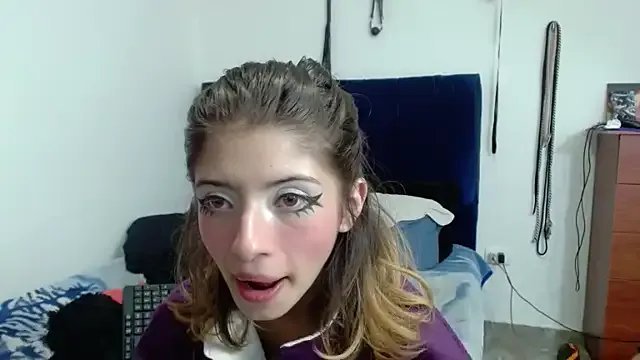 KratosAfroditacs on StripChat