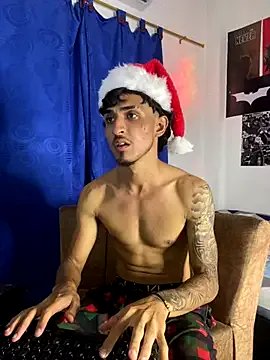 Kriss_Edwards on StripChat