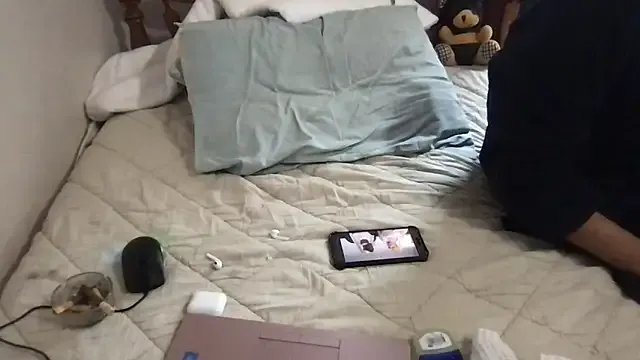 KY_Sir35 on StripChat