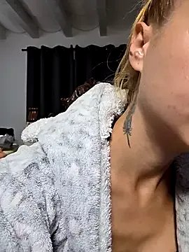 kylie_blck on StripChat