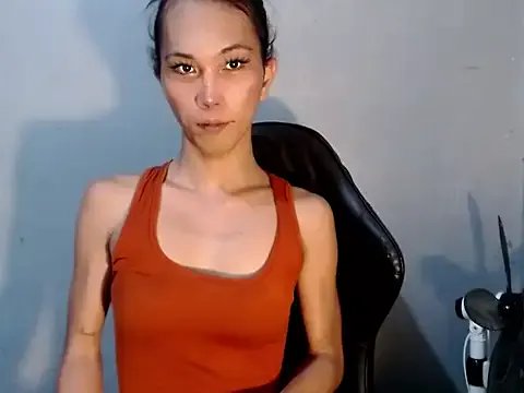 ladychix on StripChat