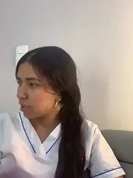 Larabrooks on StripChat