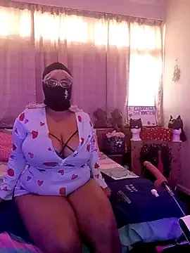 LaReineCleo — Fully Naked Doggystyle