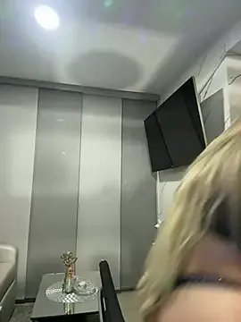 LARIANA_RIVERA23's avatar