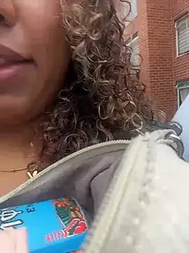 lauraltt — Take off my panties, Lovense control