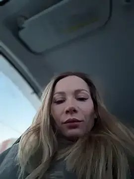 LavenderHot on StripChat