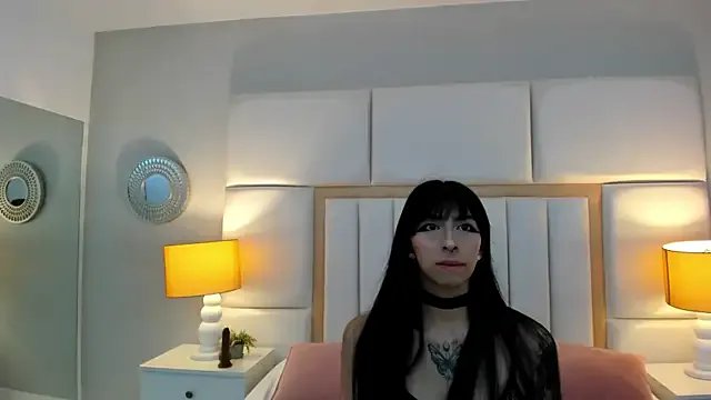 LaylaaDoll on StripChat