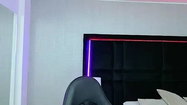 LaylaaDoll on StripChat