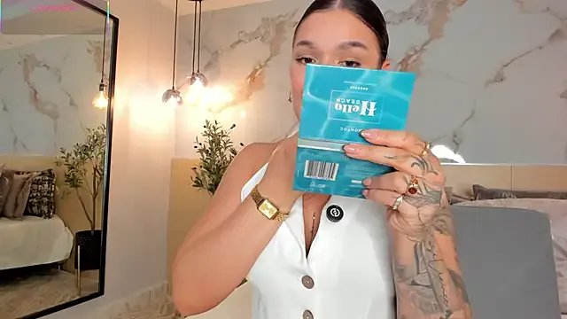 LeaThompson on StripChat