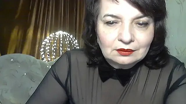 LedyNika — I'll put on heels and show my legs