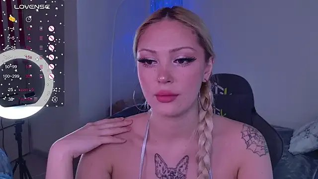 LeksaCandy on StripChat