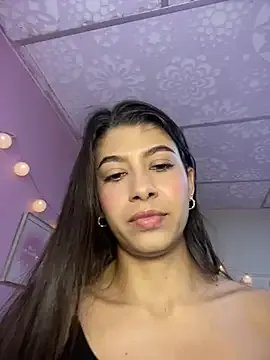 Lenapink19 on StripChat