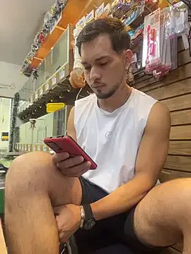 Leonardmoppet on StripChat