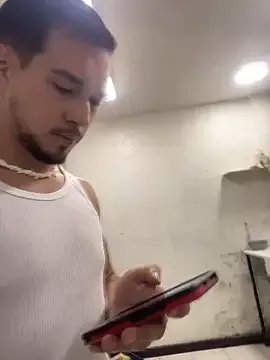 Leonardmoppet on StripChat