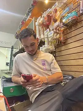 Leonardmoppet on StripChat