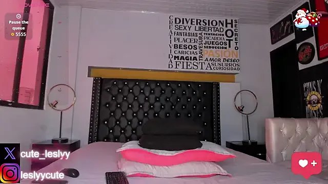 lesly_cutee on StripChat