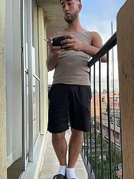 liam_bronw on StripChat