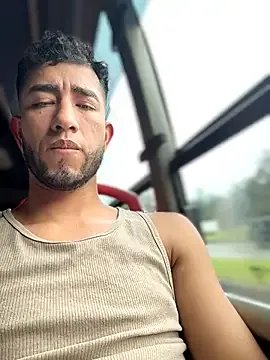 liam_bronw on StripChat