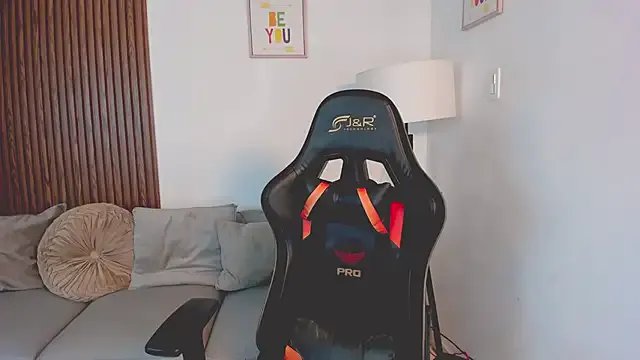 liam_collins21 on StripChat