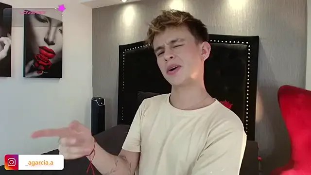 LiamWildx20 on StripChat