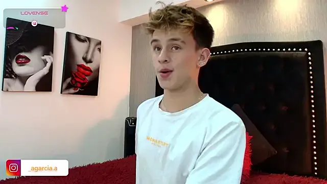 LiamWildx20 on StripChat