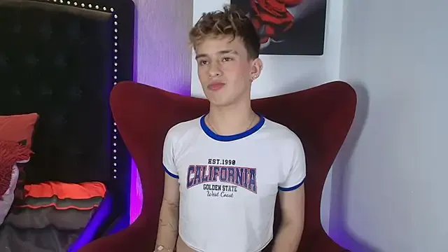 LiamWildx20 on StripChat