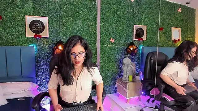 Linagh_ on StripChat