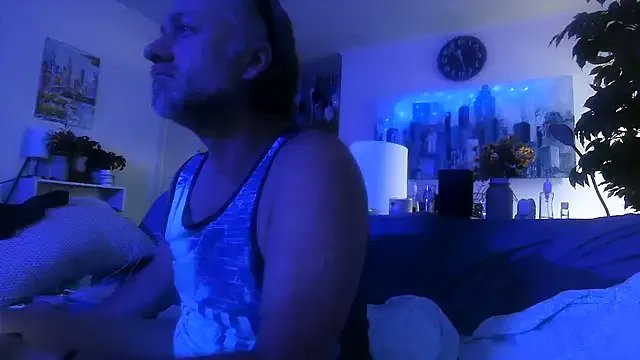 LINYguy on StripChat