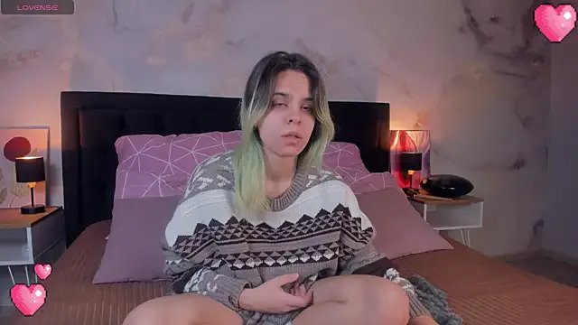 LiraBelle on StripChat