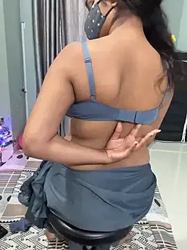 Lisa_afreen — Finger in My Wet Pussy Baby 