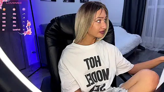 Lisa_Shultz on StripChat