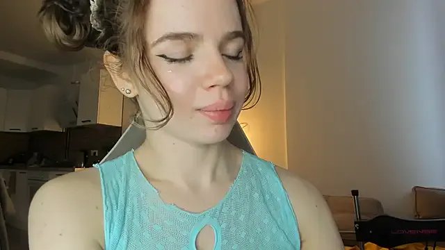 lit_asella on StripChat