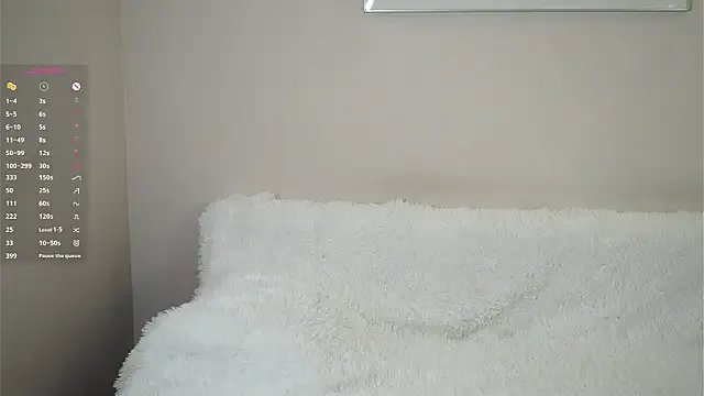 LoraLynn — sexy saliva show with my tits