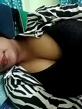 lovely_simran on StripChat
